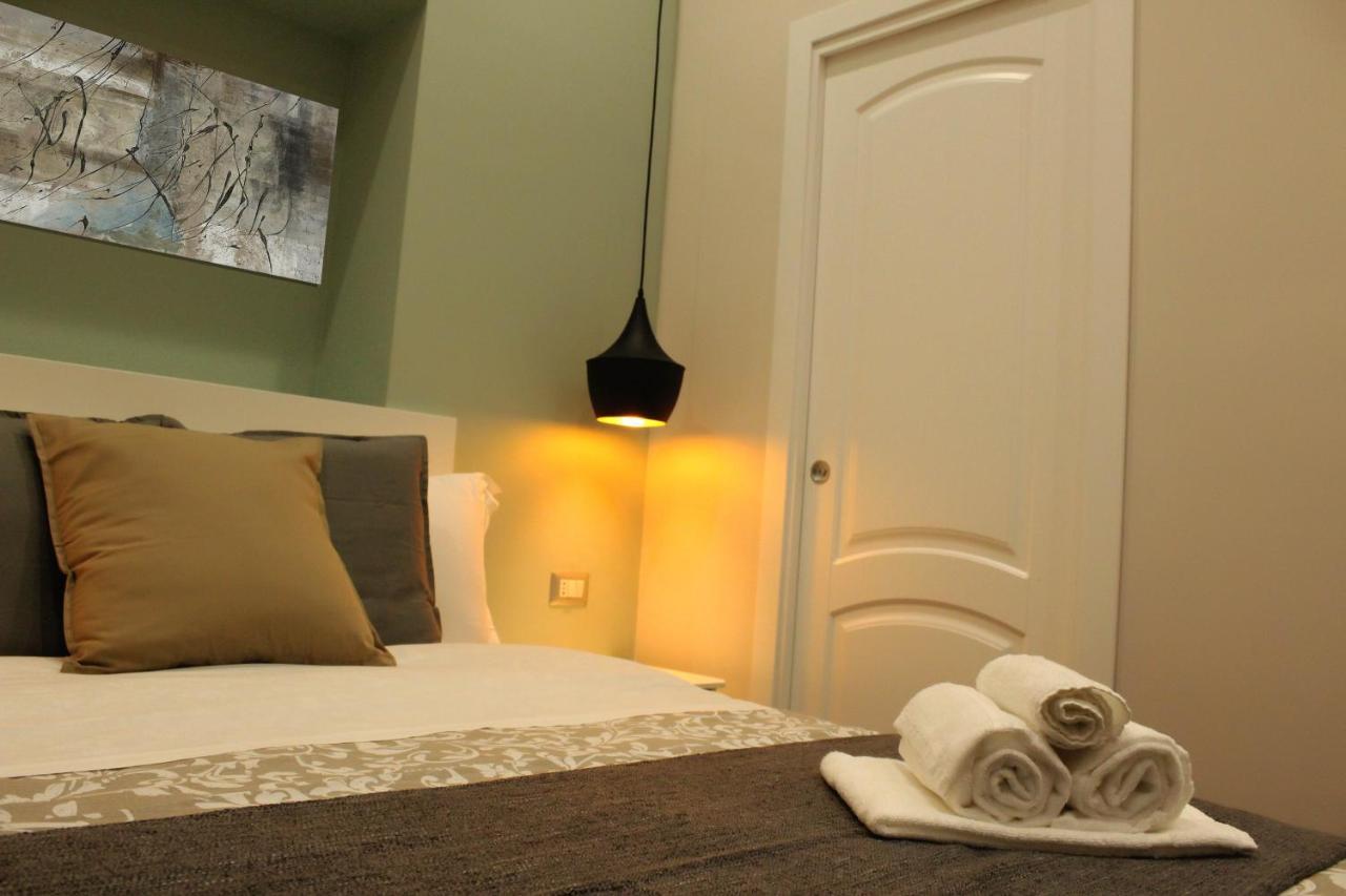 Bed and Breakfast Residenza La Scala à Naples Extérieur photo