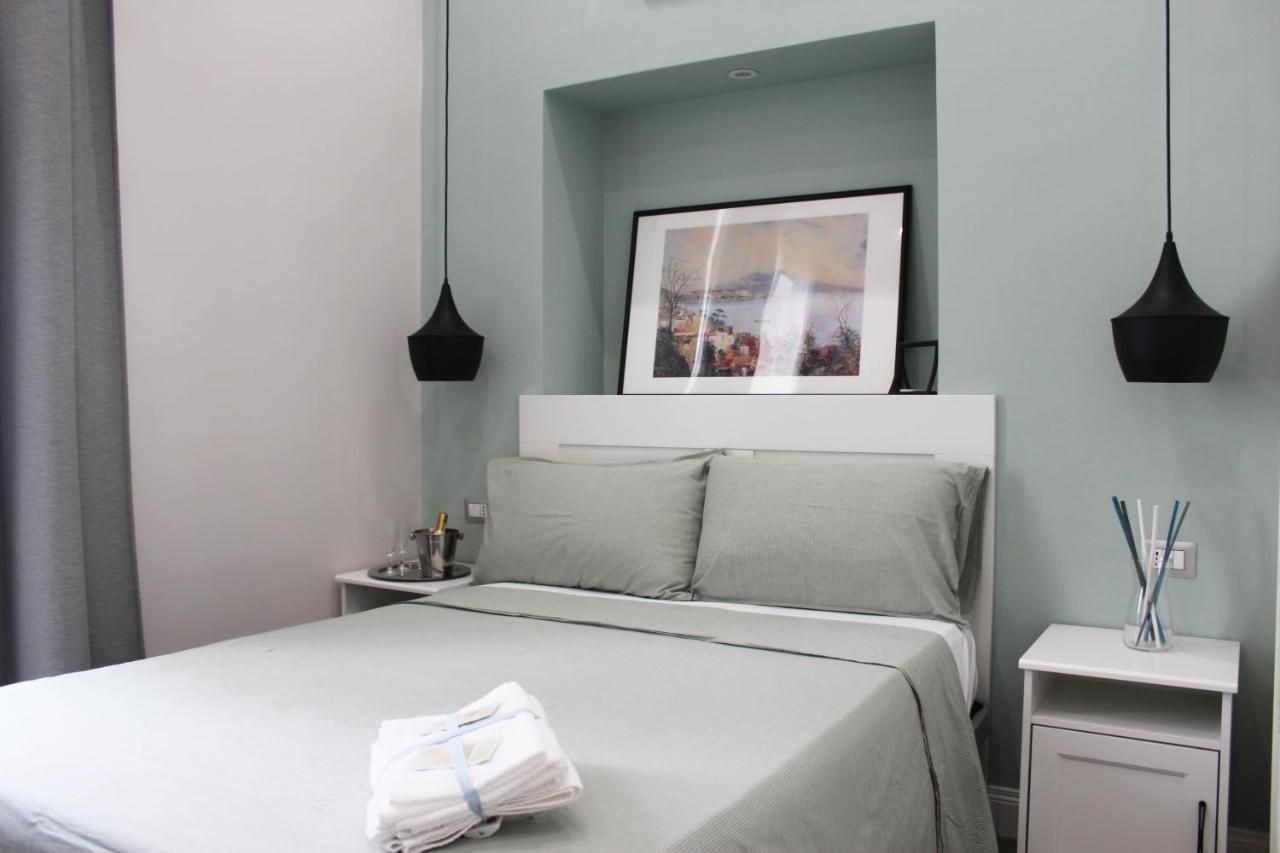 Bed and Breakfast Residenza La Scala à Naples Extérieur photo